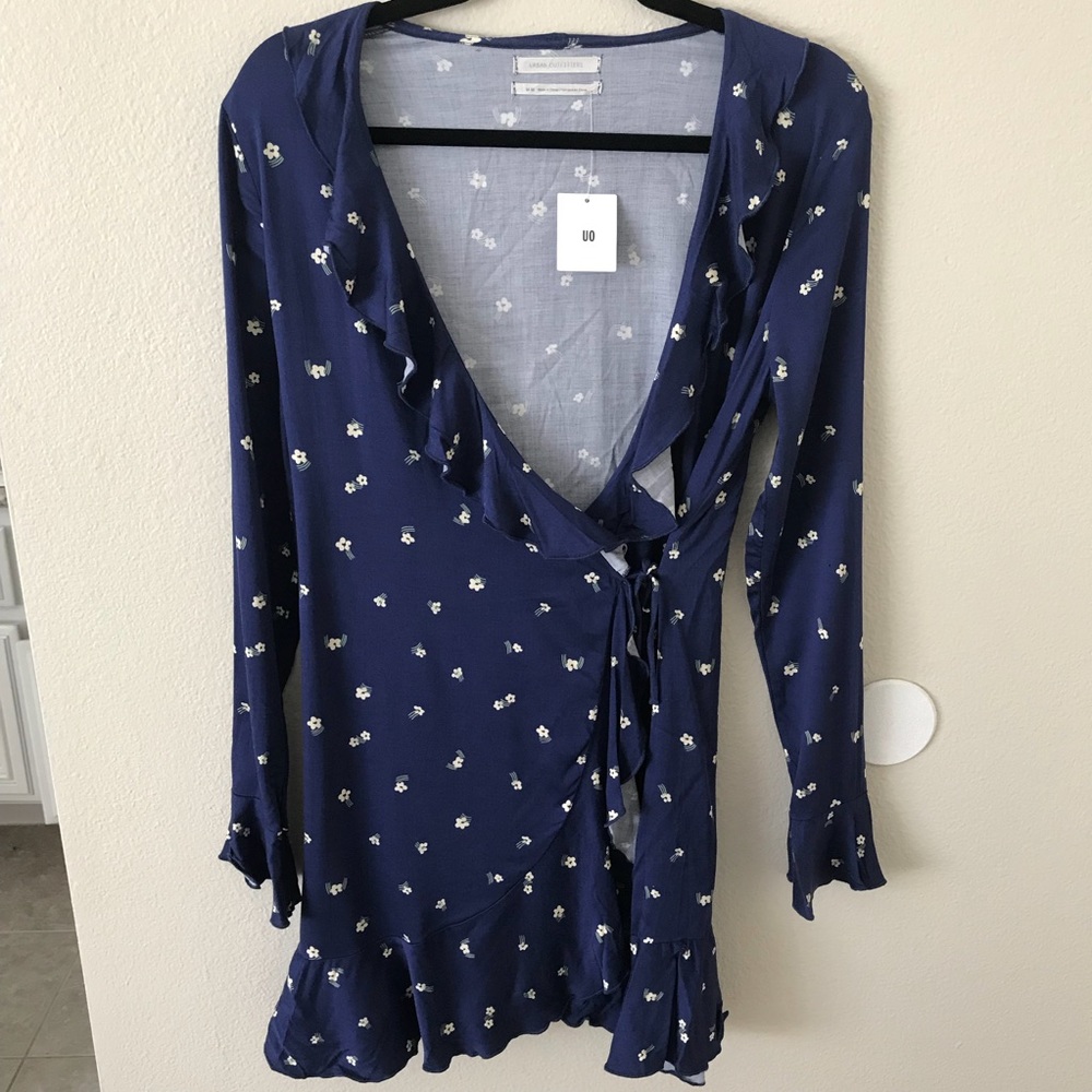 *Urban Outfitters LS Ruffle Wrap Dress in Blue* - Picture 6 of 7
